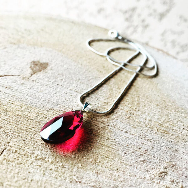 Collier Larme fuchsia « Sylvia »