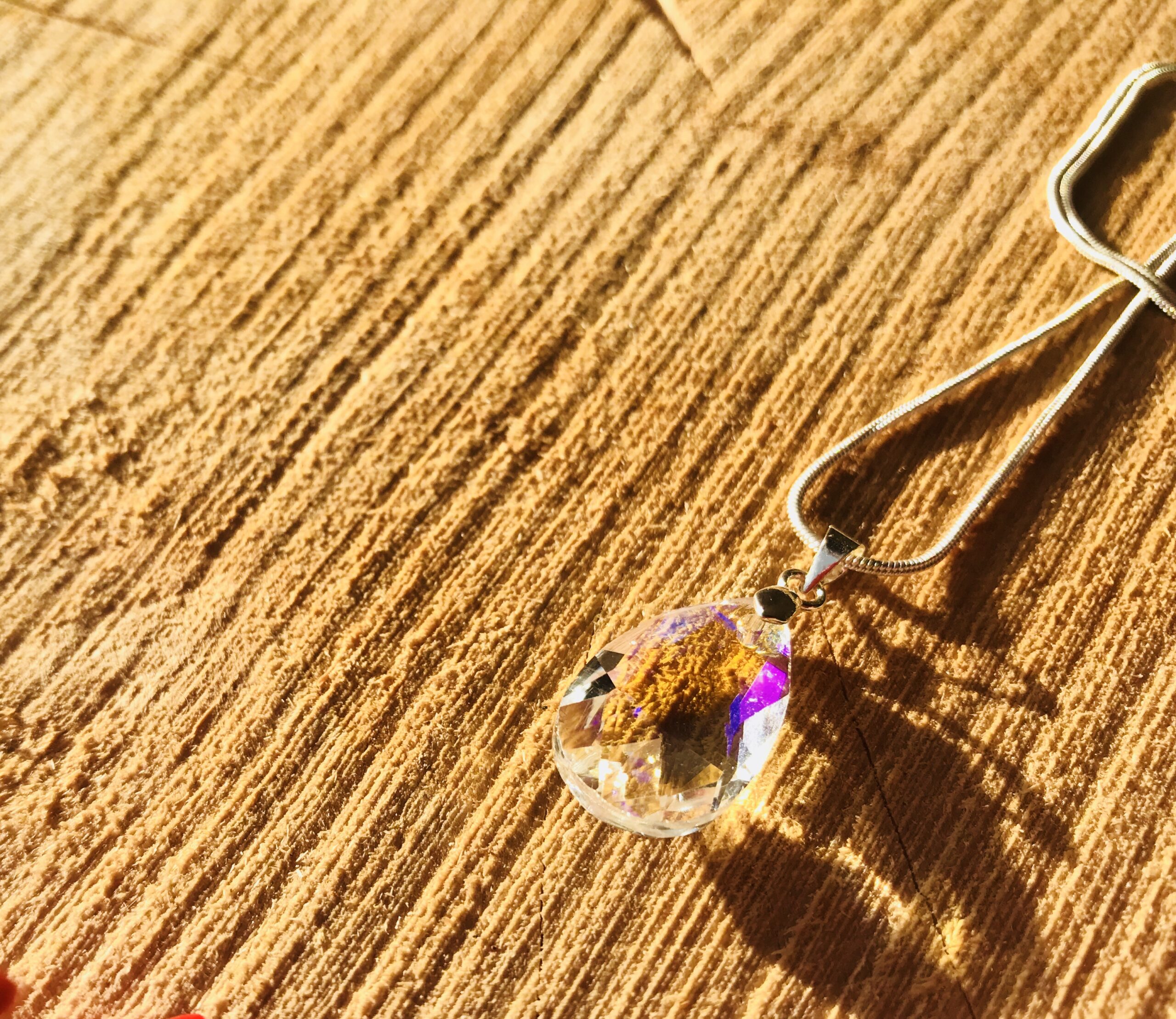 Collier larme arc-en-ciel « Livia »