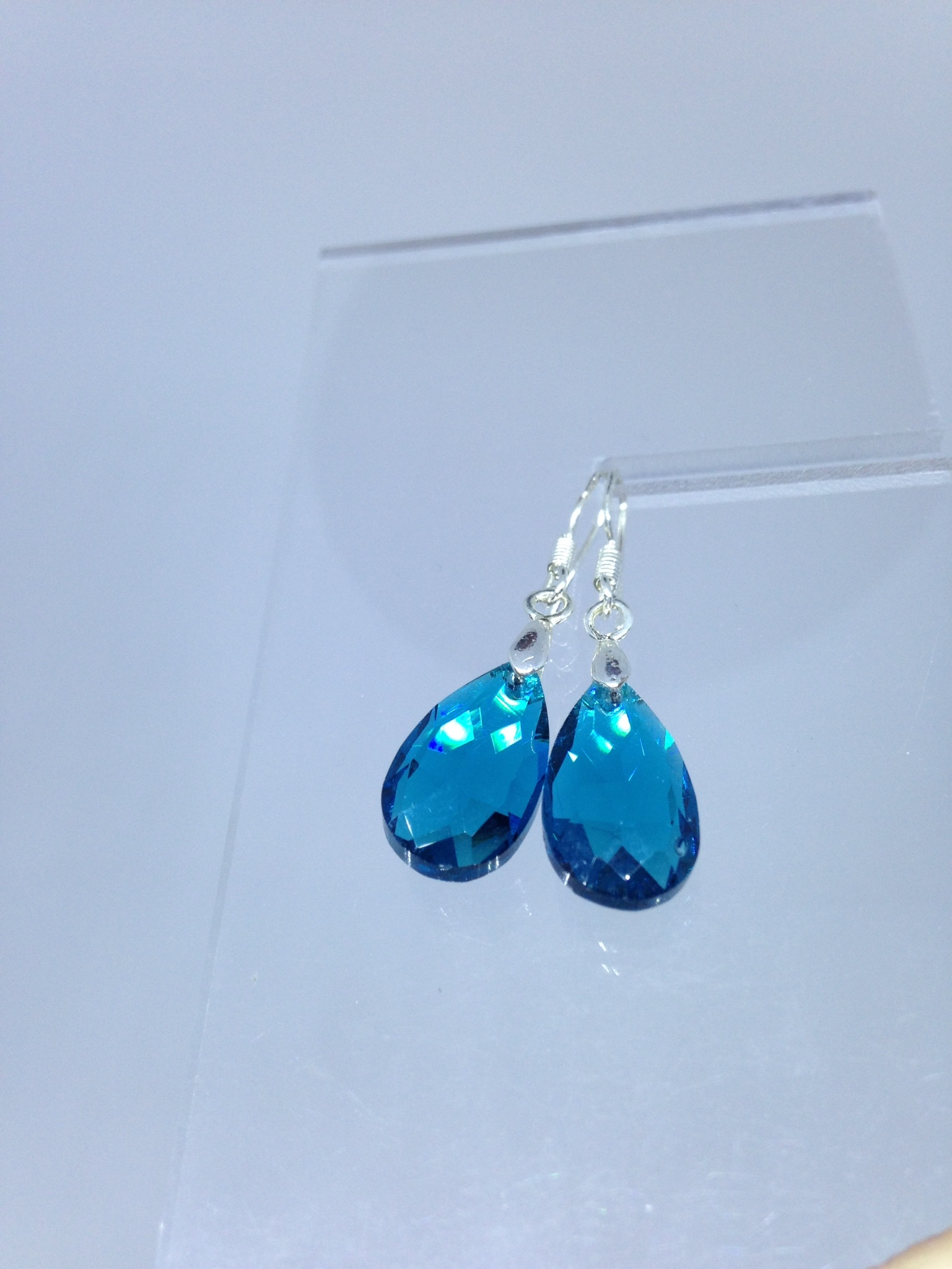 Boucles d'oreilles MG bleues