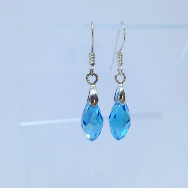 Boucles d'oreilles mini bleues claires
