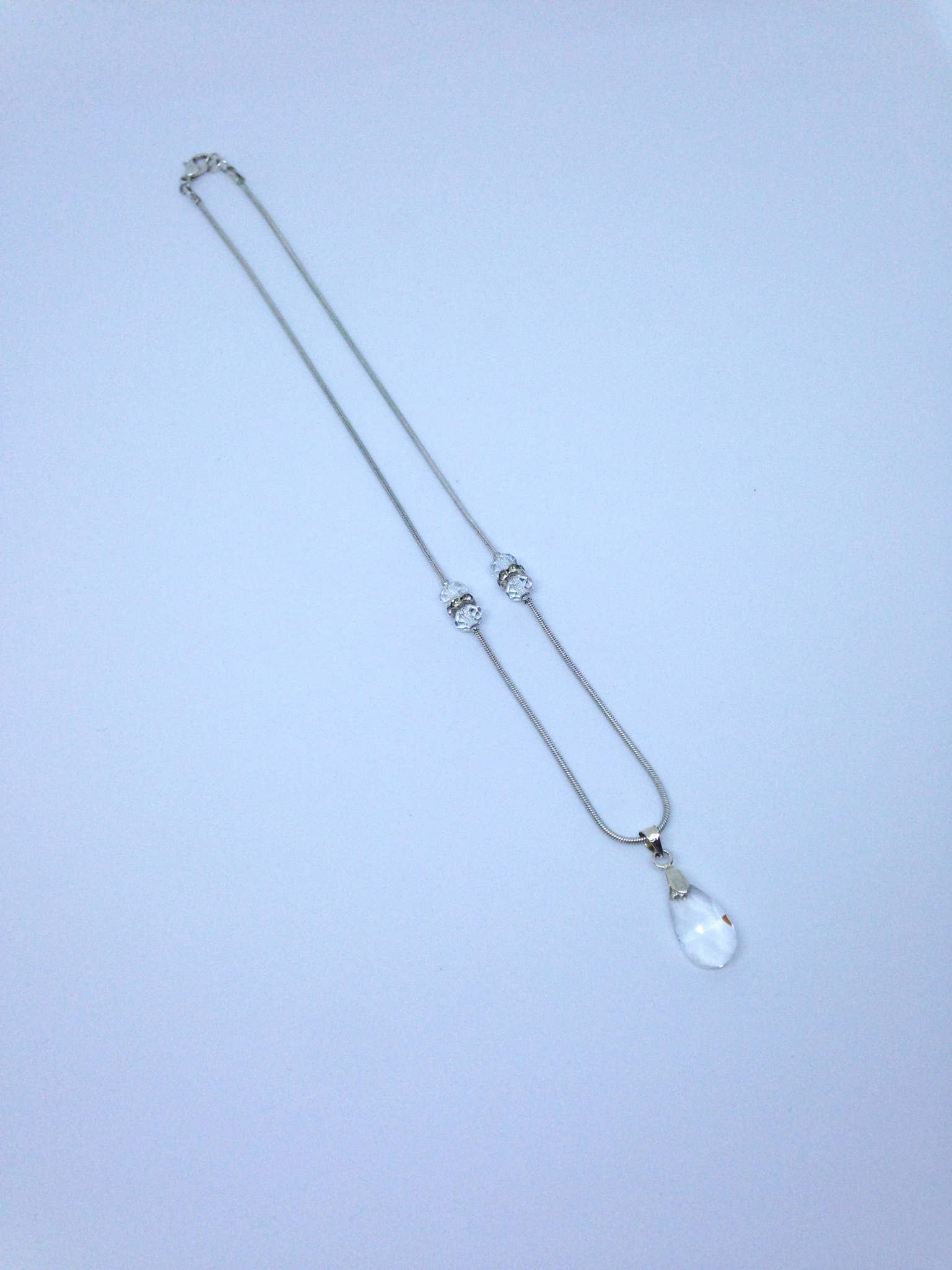 Collier cristal avec larme