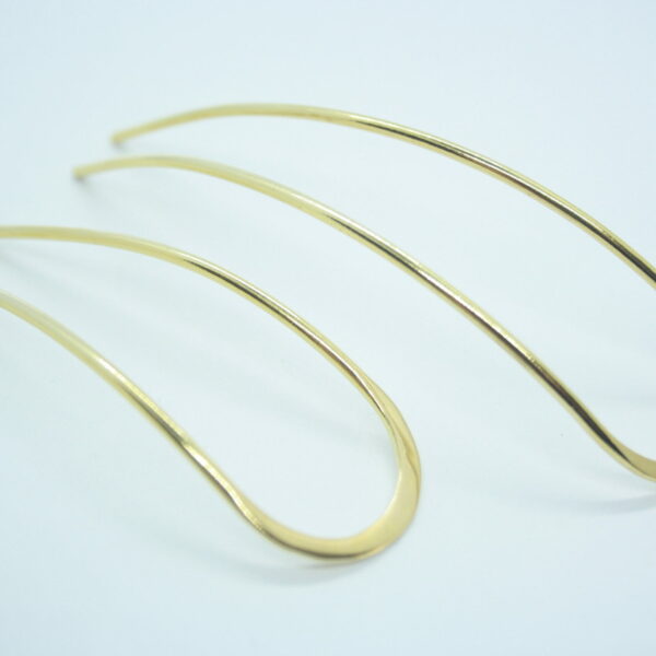 Pique à cheveux ergonomique en laiton "les invisibles", peigne.